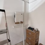Anbringen des Wechselrichters